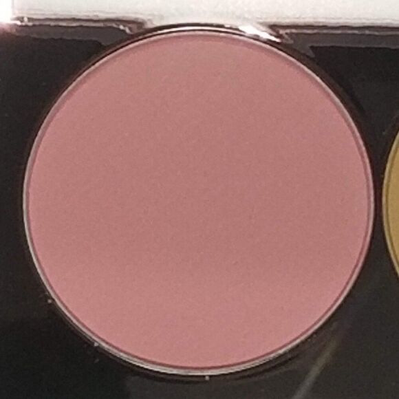 Girlactik - Blush Me & Glow Face Palette - Blush Me Light - Picture 11 of 15